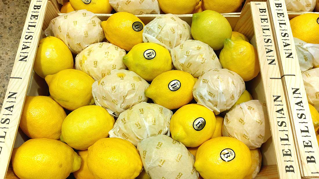 Galley-Order_limones aprovisionamiento de yates, servicios náuticos Mallorca, suministros embarcaciones Baleares, logística marítima Ibiza, productos frescos yates