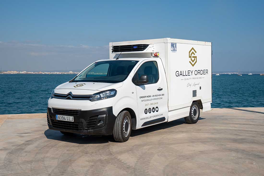 Galley-Order_furgo aprovisionamiento de yates, servicios náuticos Mallorca, suministros embarcaciones Baleares, logística marítima Ibiza, productos frescos yates